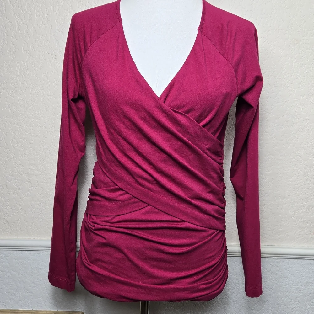Sundance Vanessa Long Sleeve Ruched Wrap Magenta V-neck Line Top, Size M - Picture 2 of 6